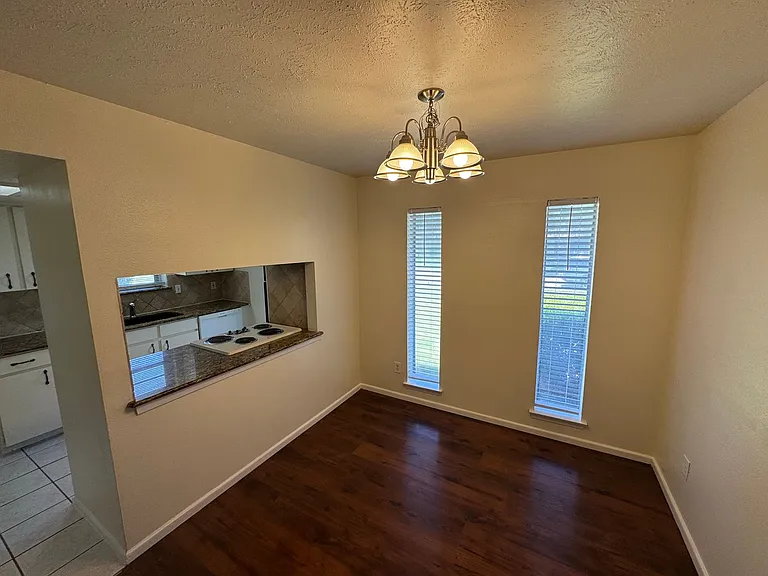 1302 Berkeley Dr — Photo 36