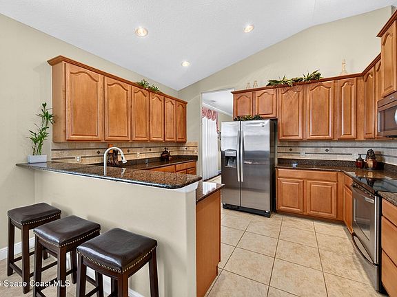 4th image of 5862 Goleta Cir