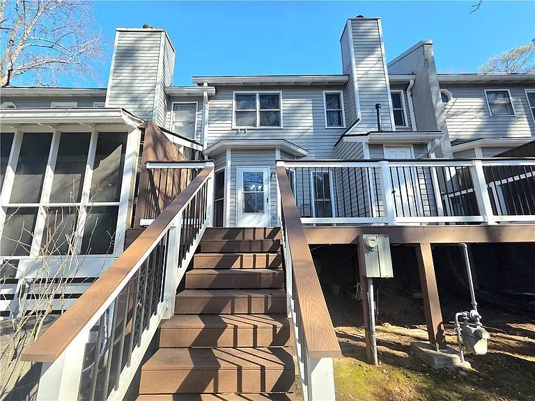 1426 Cambridge Cmn — Photo 15