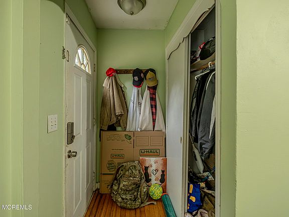 2nd image of 206 Burr Street