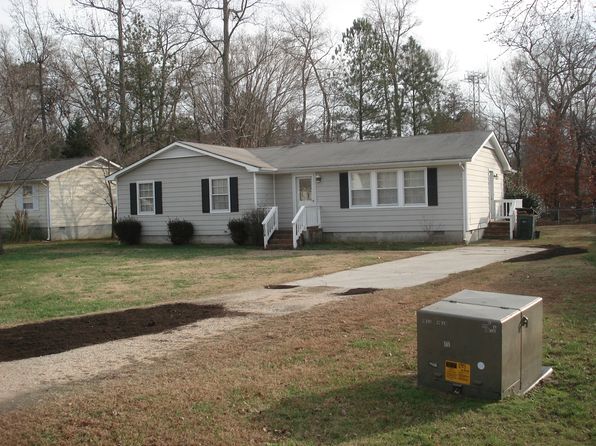 104 Cavalier Dr #104