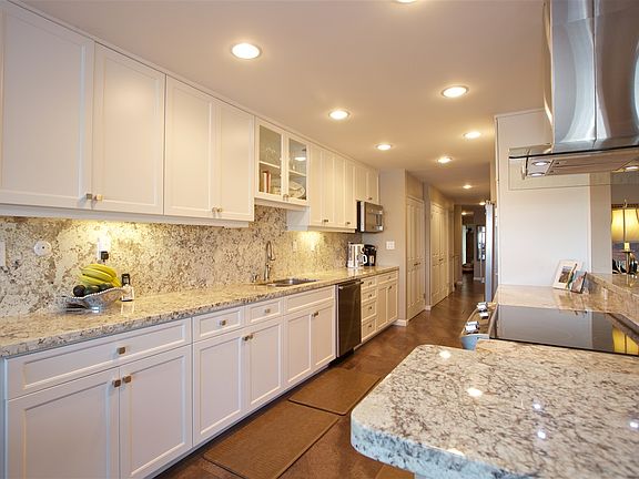 2nd image of 3 Antigua Ct
