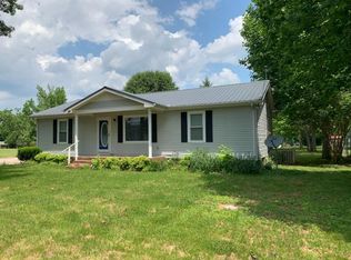 402 Highland St, Chapel Hill, TN 37034
