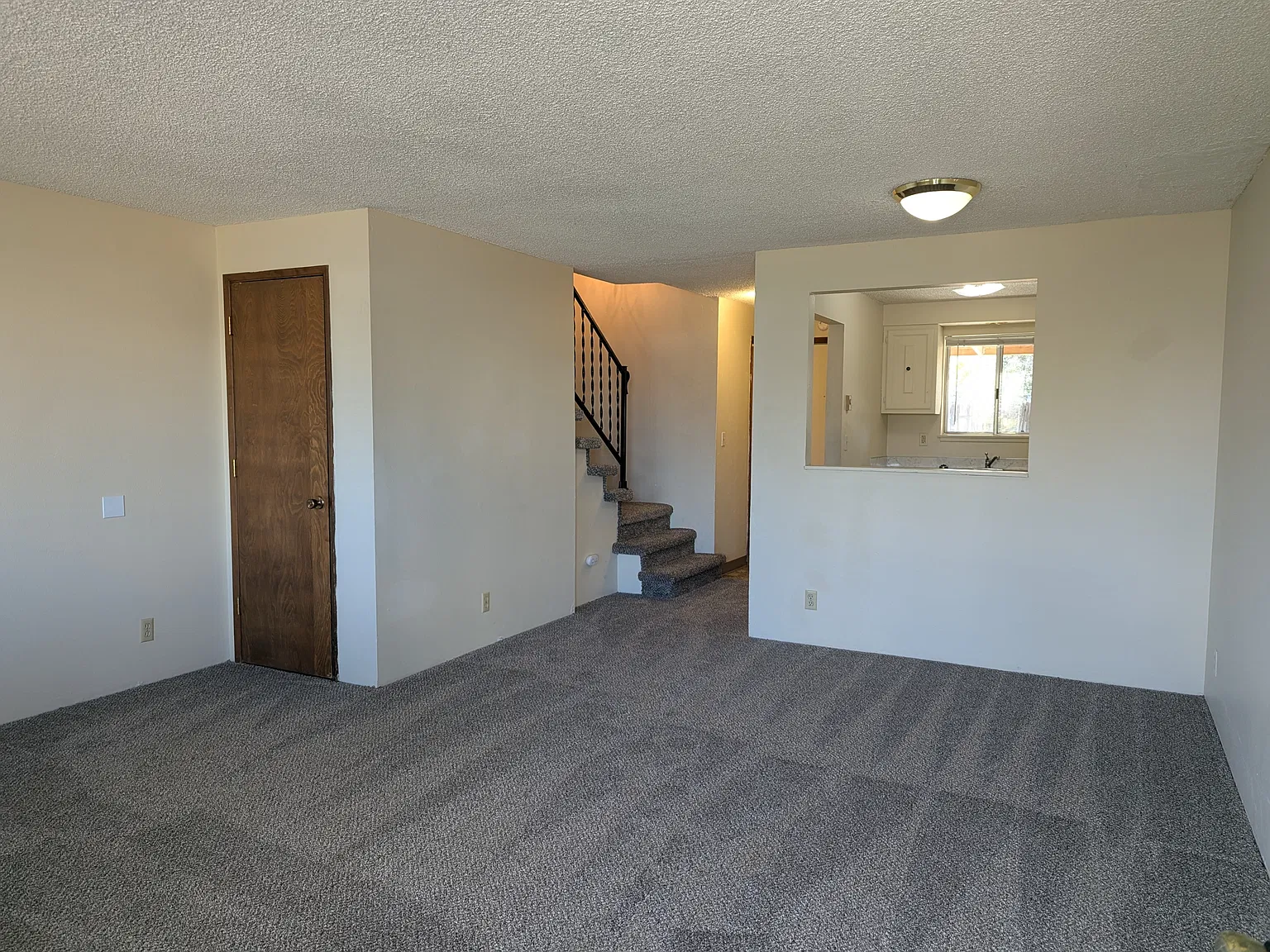 136 CS - 2903 Southwest Meadow Lane - 4 — Photo 3