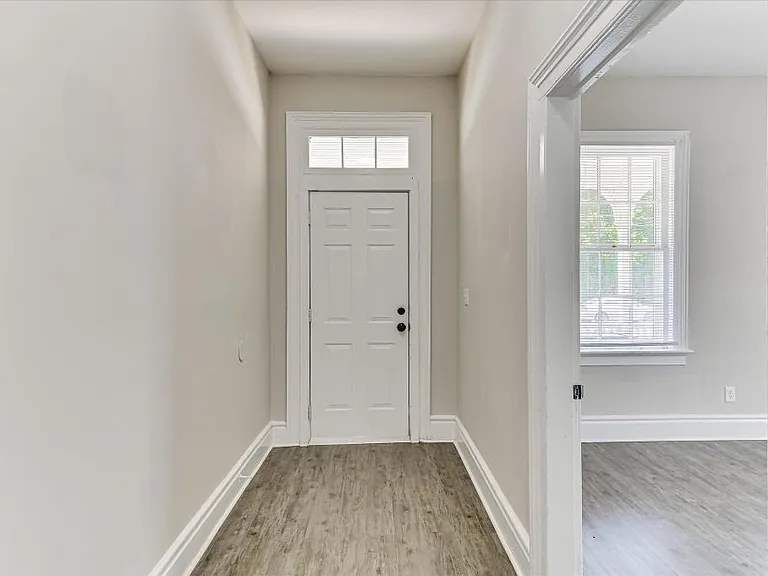 256 Walker St — Photo 3