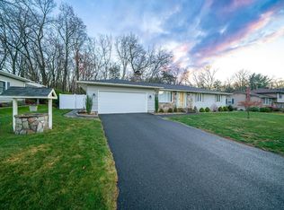 39 Labelle Cir, Chicopee, MA 01020