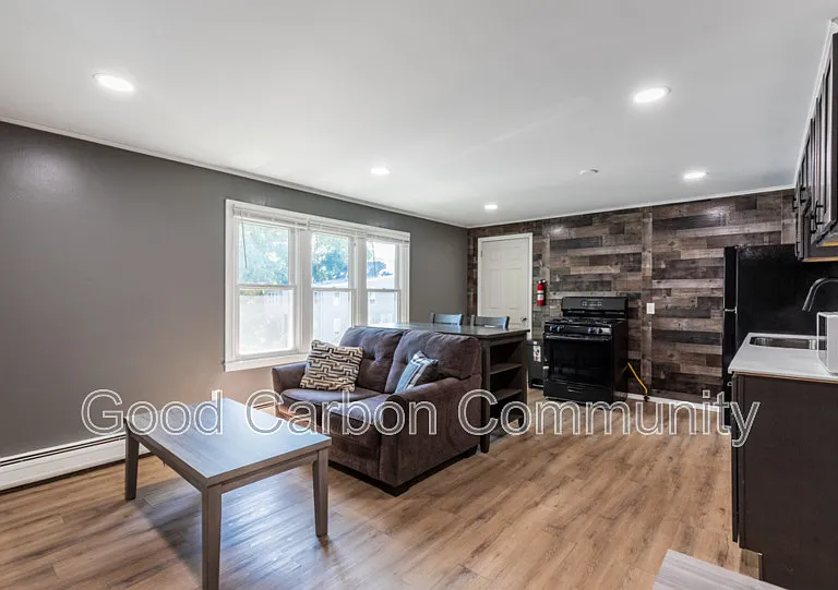 42 Water St — Photo 3