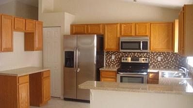 2nd image of 12 Firtree Ln
