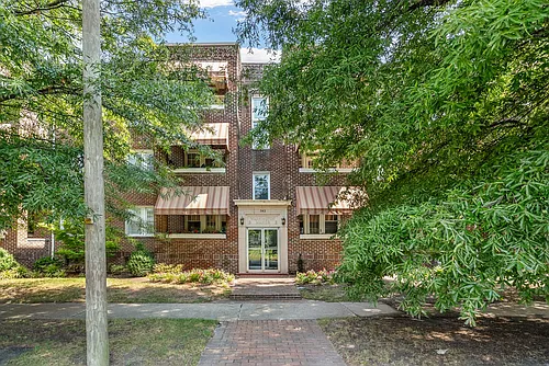 742 Washington Park Photo 1