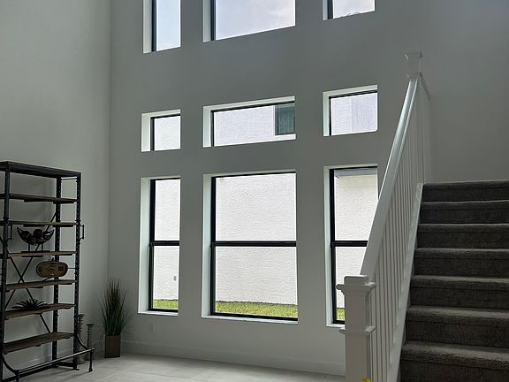 2 Story Greatroom