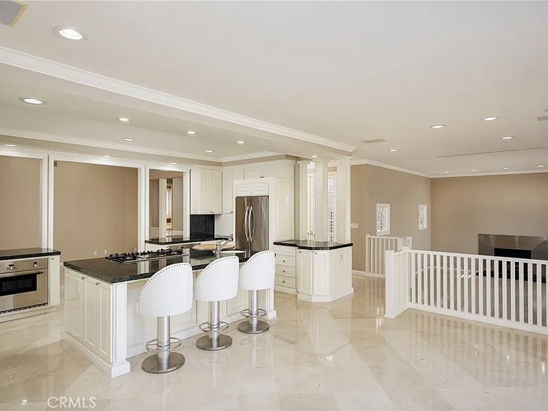 736 Harbor Island Dr — Photo 9