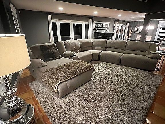2nd image of 1031 Aqua Ln