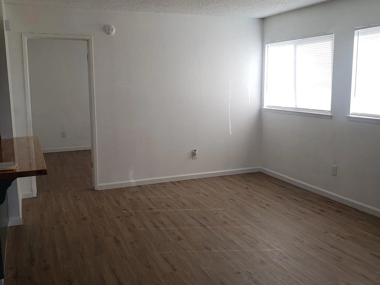 1611 S Central St — Photo 3