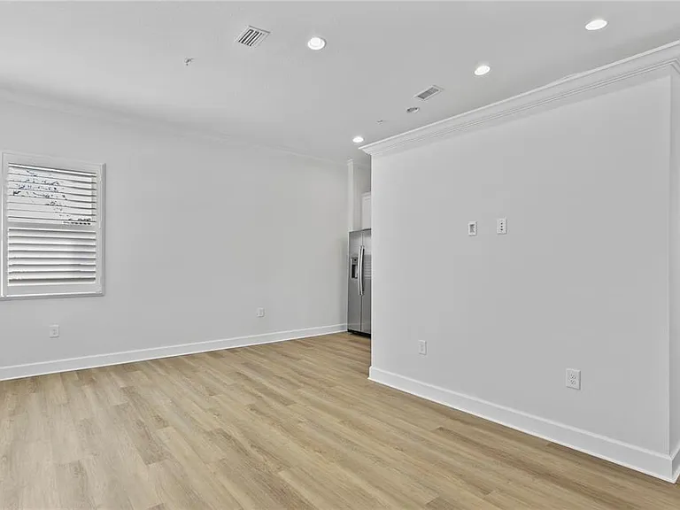 1903 W Bristol Ave #2 — Photo 26