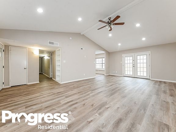 4th image of 6967 Wildbriar Ct W