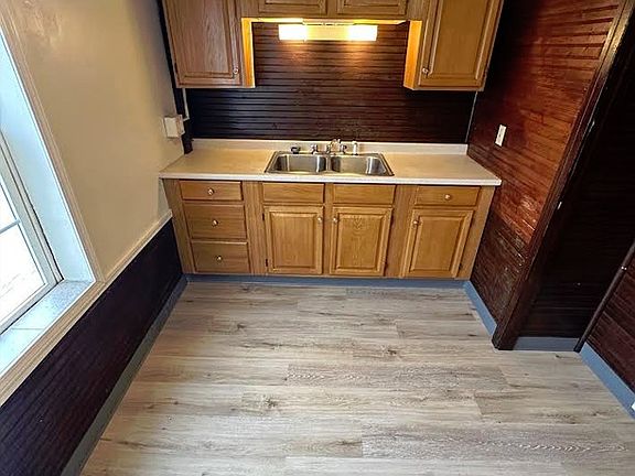 2nd image of 531 Main St #6F