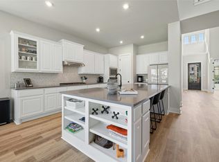 117 Peacevine Ln, Liberty Hill, TX 78642