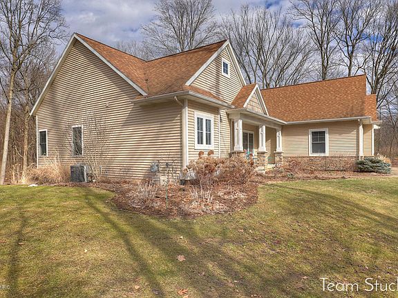4th image of 6299 Pyramid Ln NE