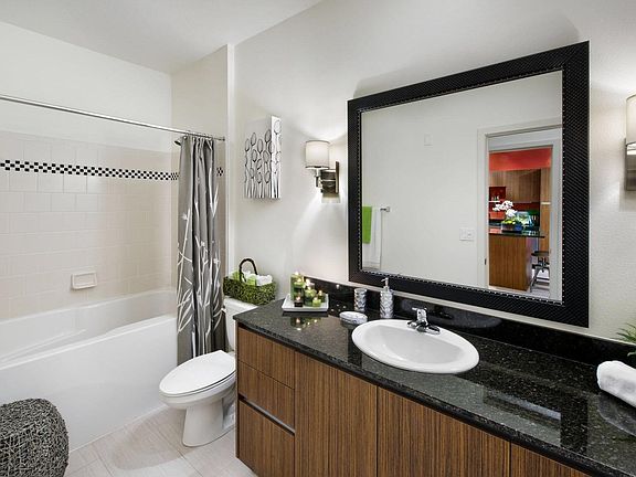 4th image of 223 S 12th St #3321