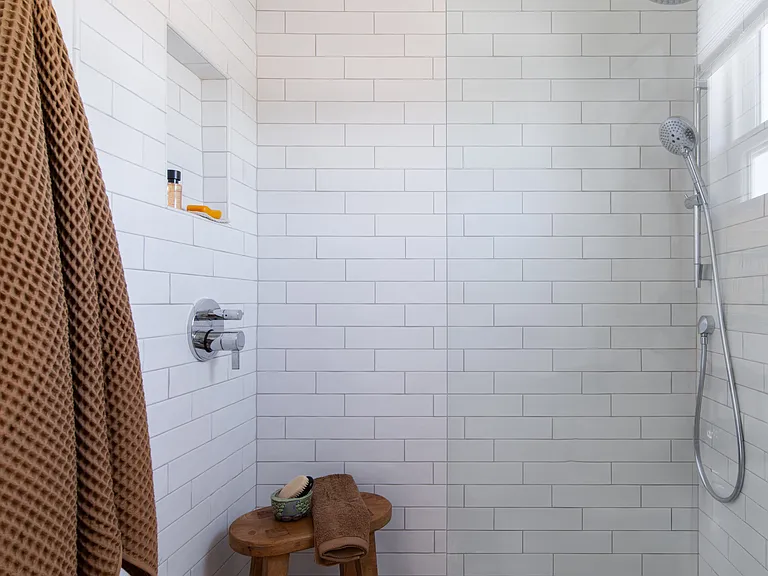 7410 Skyline Dr — Photo 16