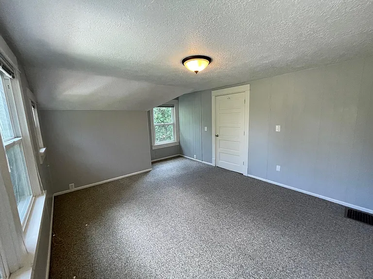 3590 SE Harrison St — Photo 6