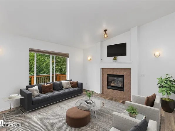 10254 Valley Park Dr, Anchorage, AK 99507