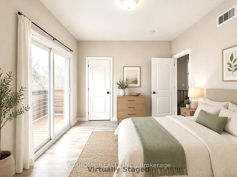 15 Waddington Cres #3 — Photo 13