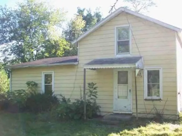306 Meridian St, New Carlisle, IN 46552