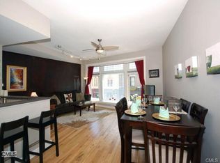 125 Washington St APT 202, Norwalk, CT 06854