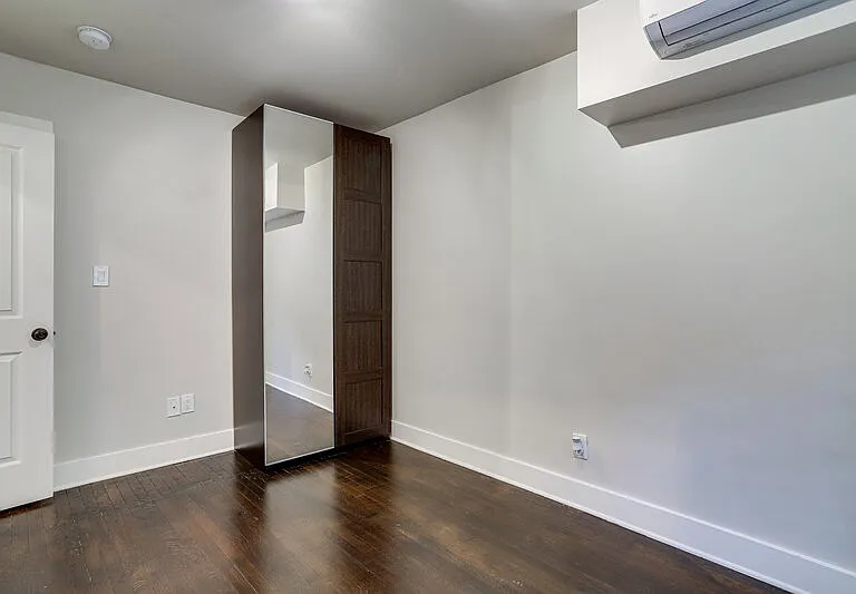 82 Q St SW #1 — Photo 13