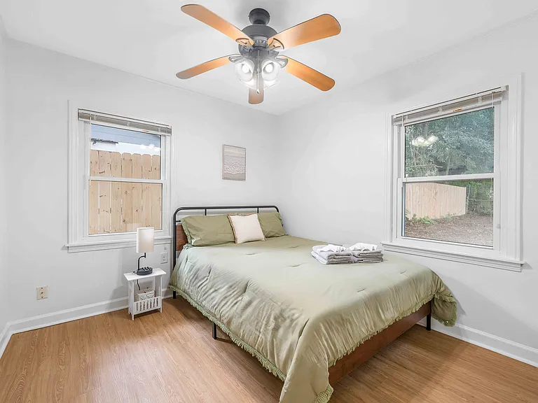 5057 Walker St — Photo 22