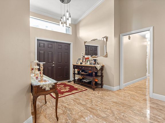 5th image of 6585 NW 46th Street