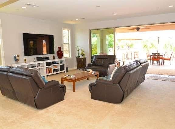2nd image of 575 Willow Glen Ct