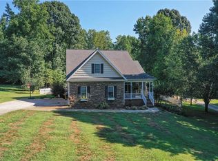 133 Fernhaven Ln, Mocksville, NC 27028