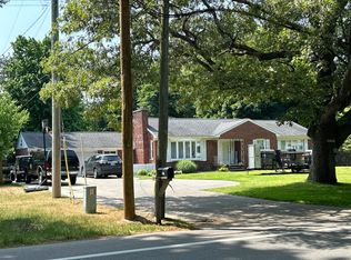 3953 Lake Harbor Rd, Muskegon, MI 49441