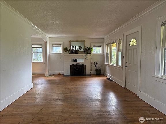 5th image of 6129 S Park Avenue