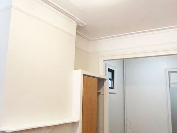 4th image of 64 Dupont St APT 1R