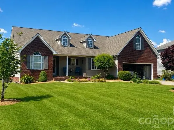 104 Lakewood Dr, Kings Mountain, NC 28086