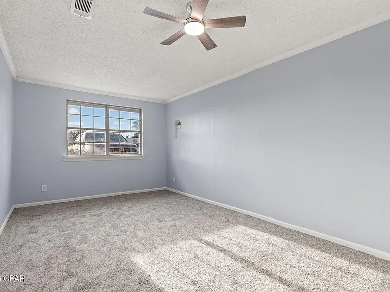 106 Moody Dr — Photo 20