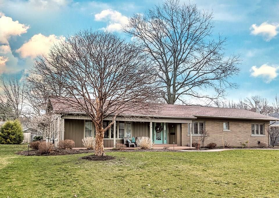 1st image of 325 California Dr