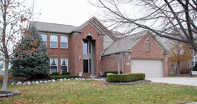 1st image of 935 Hidden Creek Dr