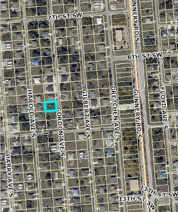 2nd image of 736-738 Gordon AVE S