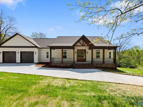 288 Rush Cir, Guntersville, AL 35976