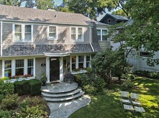 326 Greenleaf Ave, Wilmette, IL 60091