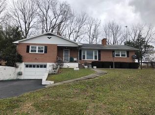 2490 Pine Grove Rd, Lindside, WV 24951