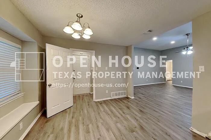 6608 Glen Falls Dr — Photo 7