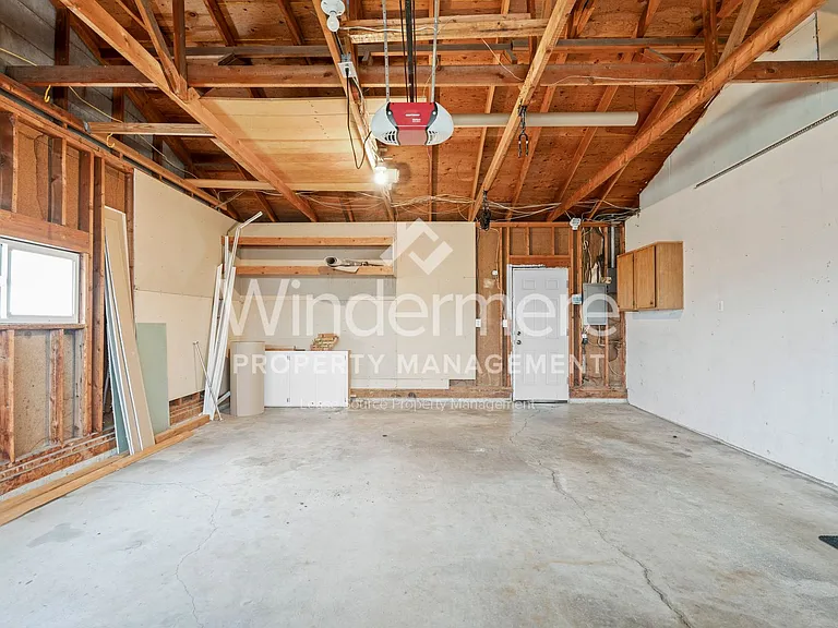 14920 E 14th Ave — Photo 26