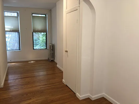 Rented by GreenVill Real Estate LLC | media 8