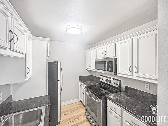 4th image of 5252 Orange Ave Unit 325