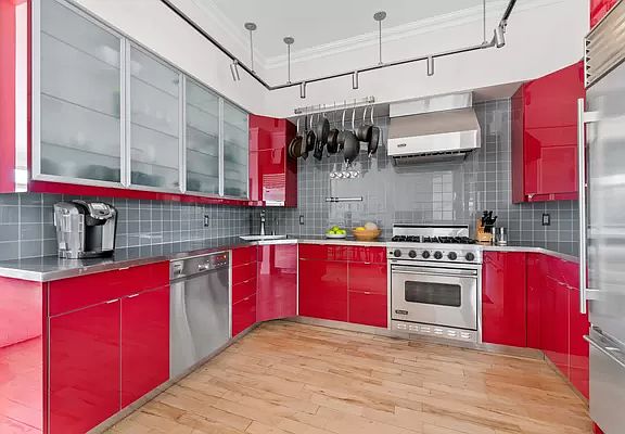 5th image of 675 Sackett St APT 405